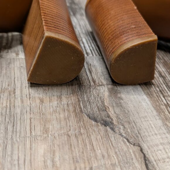 Chic Cole Haan Brown Leather Heels – Size 7B - Picture 2 of 5